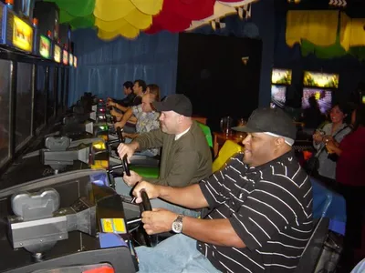 2006-12-02 Dave'n'Busters Party (07).JPG